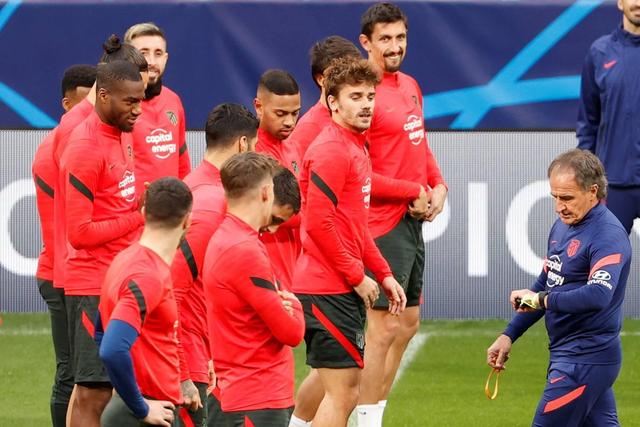 尤文官方：青年队20岁中卫费利佩十字韧带受伤